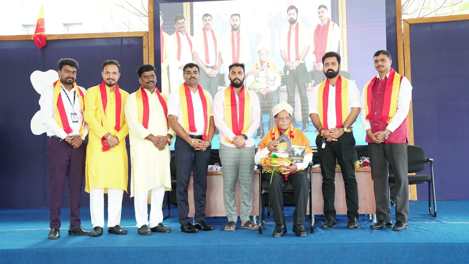 ಹೆಚ್ ಕೆ ಎಸ್ ಪಿಯು ಕಾಲೇಜಿನಲ್ಲಿ 70ನೇ ಕನ್ನಡ ರಾಜ್ಯೋತ್ಸವದ ಪ್ರಯುಕ್ತ ವೈಭವದ ಕ್ರಿಯೇಟಿವ್ ನುಡಿಹಬ್ಬ ಕಾರ್ಯಕ್ರಮ