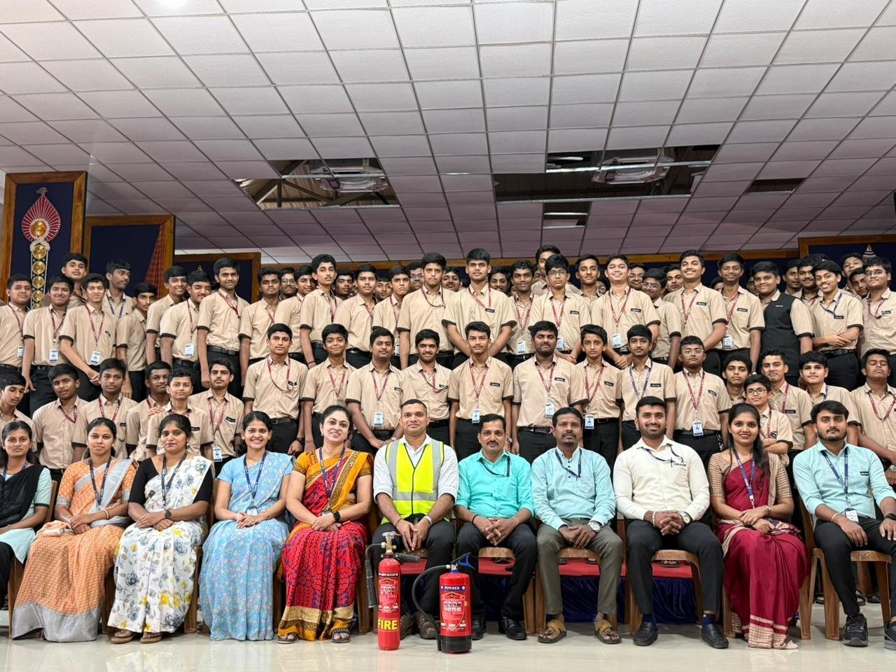 ಕ್ರಿಯೇಟಿವ್  ಕಾಲೇಜು ಕಾರ್ಕಳದಲ್ಲಿ ’ಸುರಕ್ಷತೆ ಮೊದಲು’  ಜನಜಾಗೃತಿ ಅಭಿಯಾನ ಕಾರ್ಯಕ್ರಮ